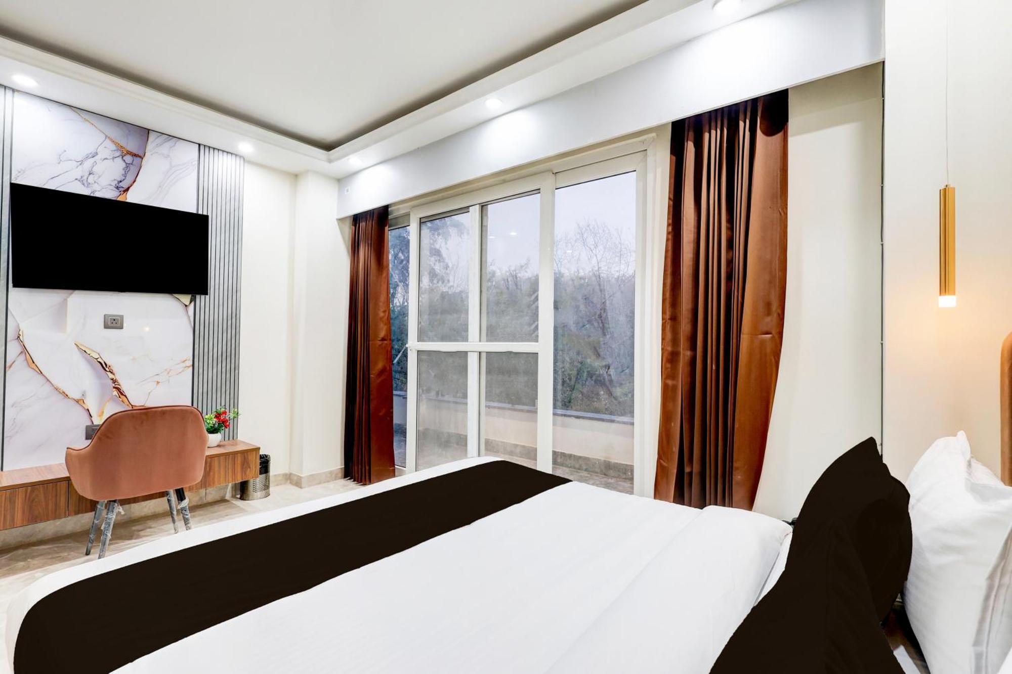 Super Hotel O Sector 43 גורגאון מראה חיצוני תמונה